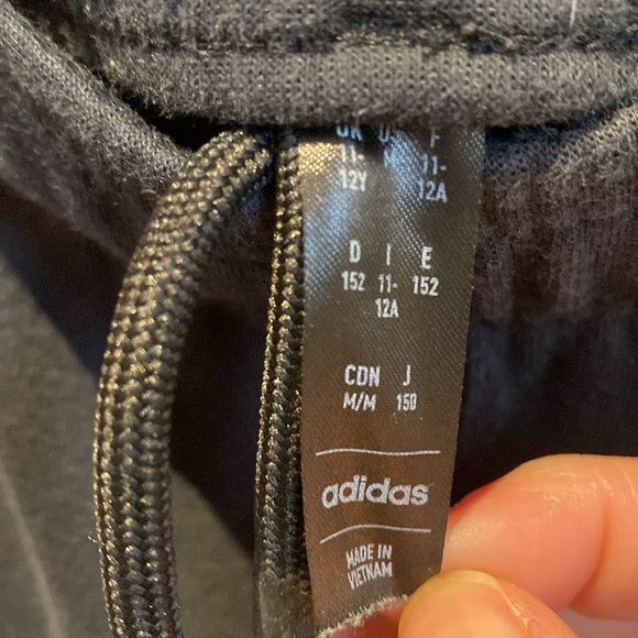 Adidas Kids Pant size M (11-12y) - Picture 5 of 6